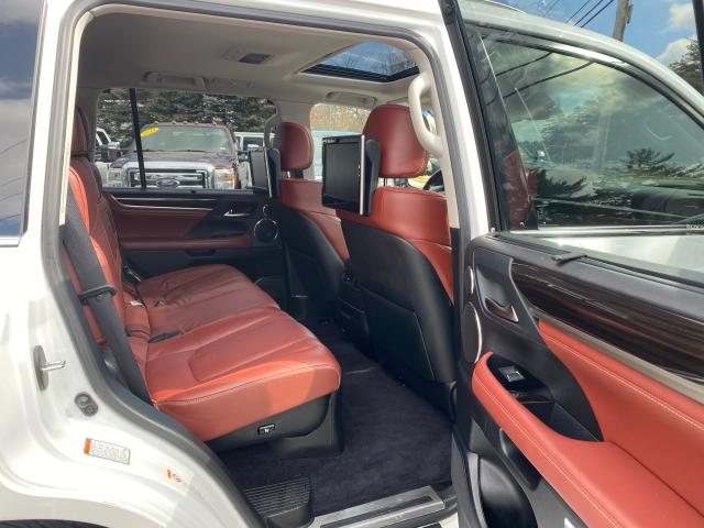 Photo 5 VIN: JTJHY7AX8H4243623 - LEXUS LX 570 