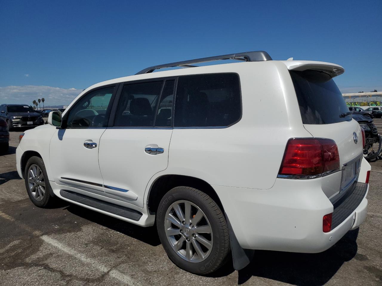 Photo 1 VIN: JTJHY7AX9B4079564 - LEXUS LX 