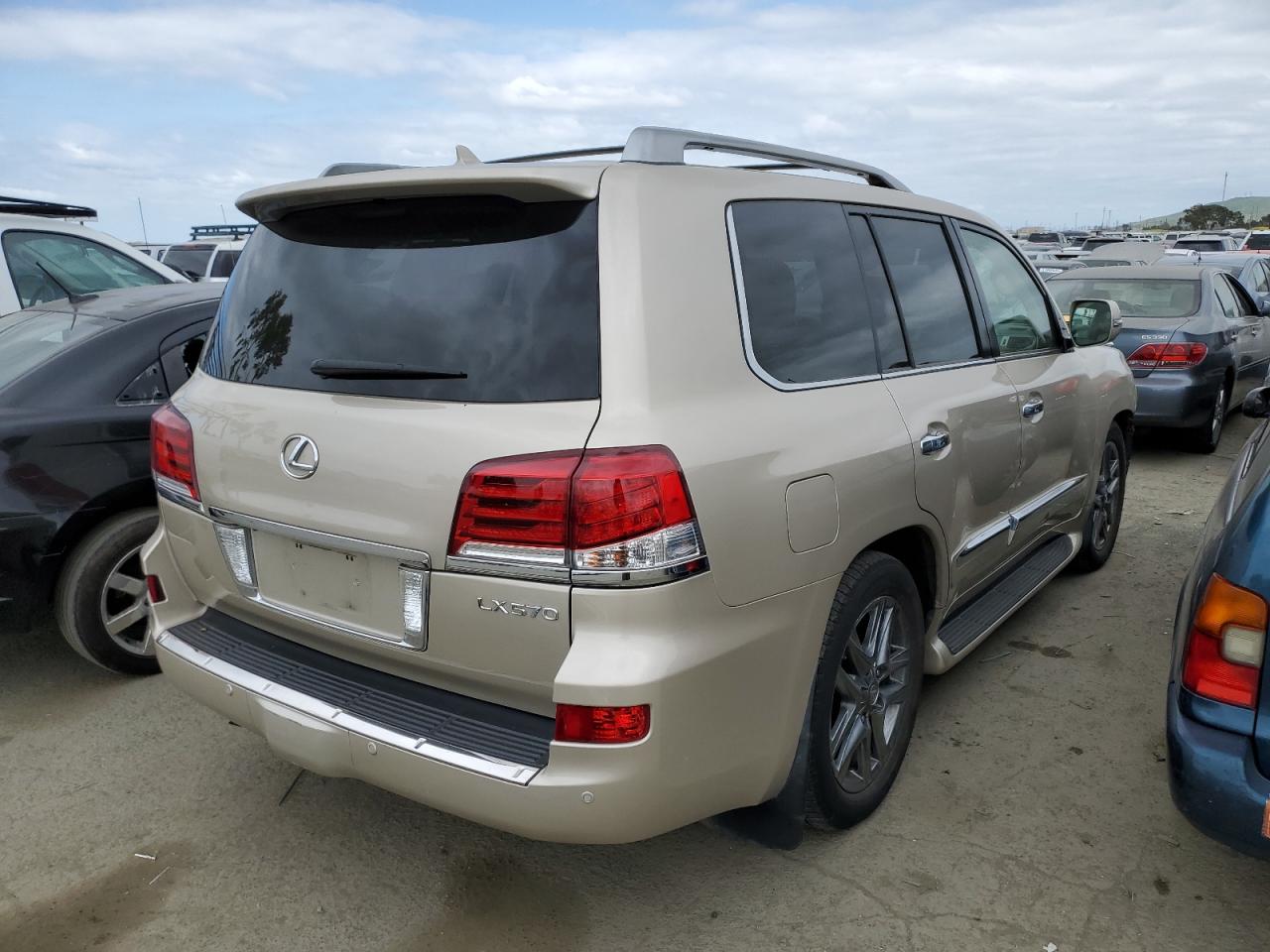 Photo 2 VIN: JTJHY7AX9E4144112 - LEXUS LX 