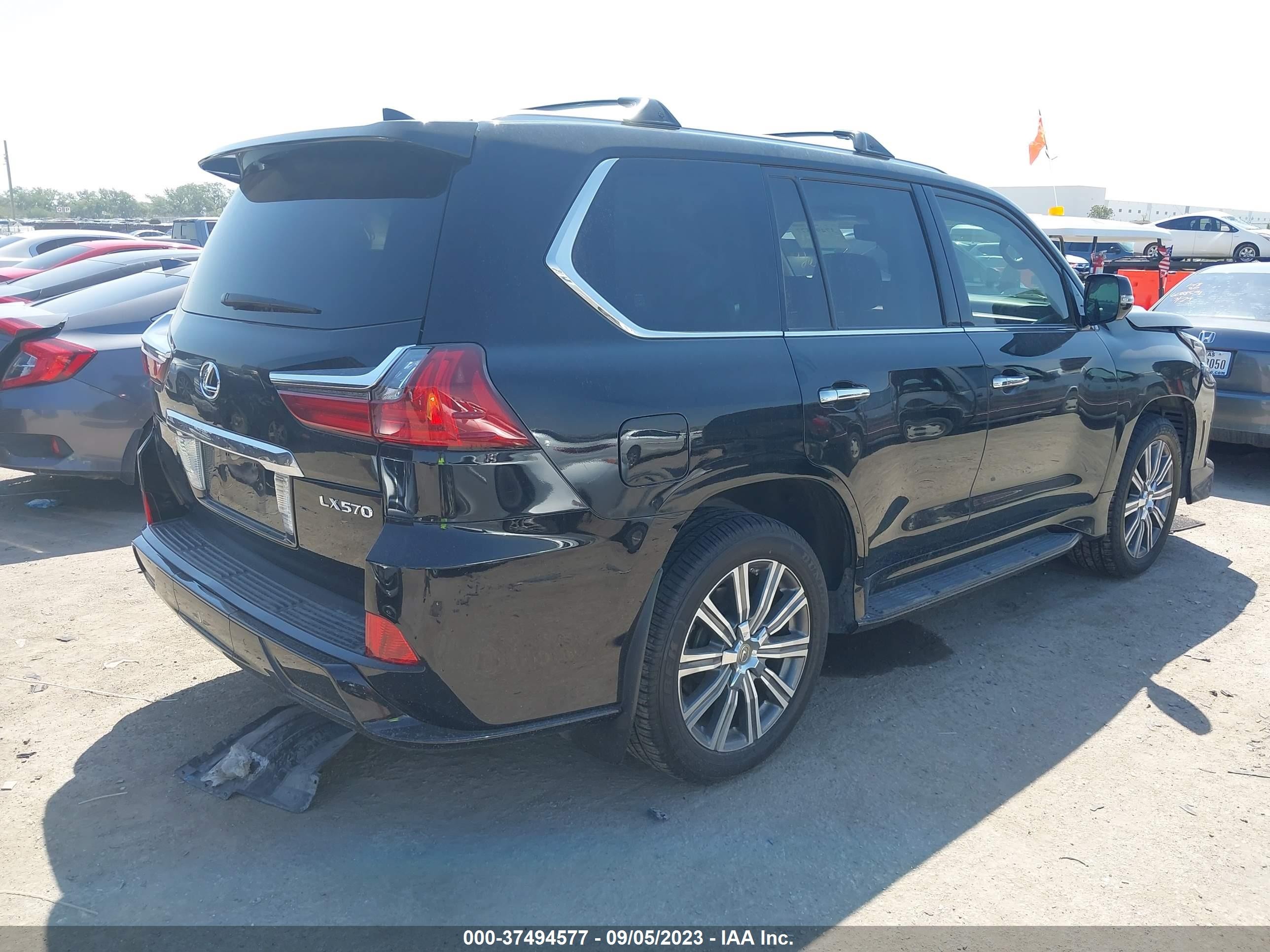 Photo 3 VIN: JTJHY7AXXH4230551 - LEXUS LX 