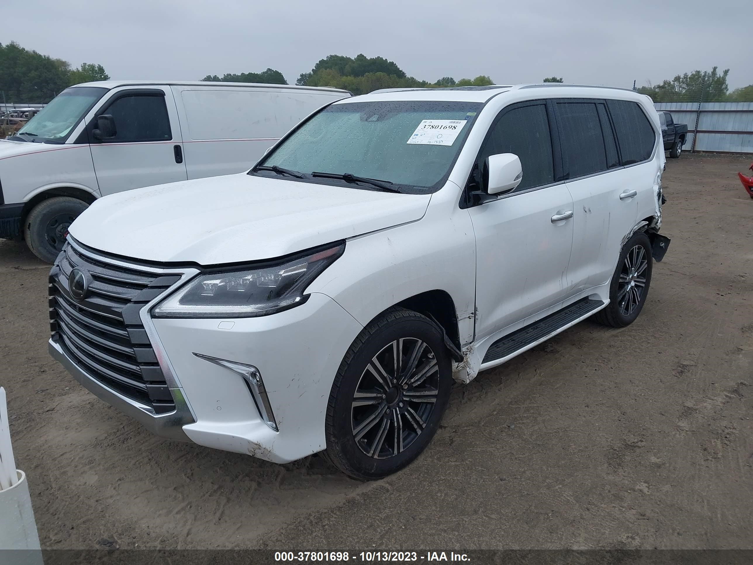 Photo 1 VIN: JTJHY7AXXJ4265516 - LEXUS LX 