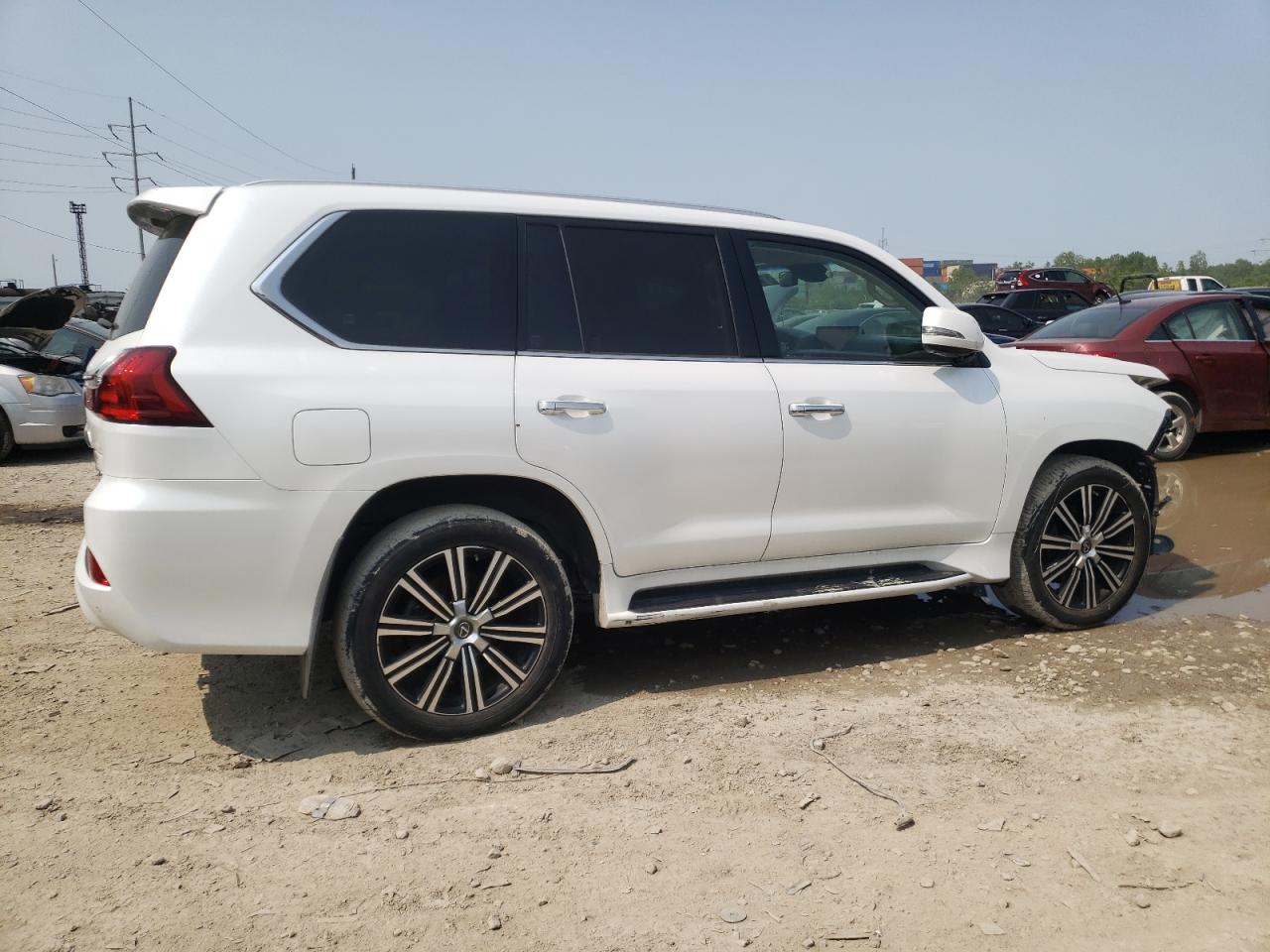 Photo 2 VIN: JTJHY7AXXJ4271932 - LEXUS LX 