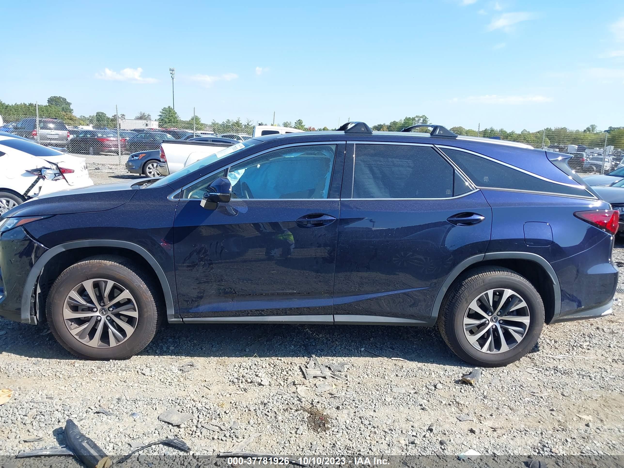 Photo 13 VIN: JTJHZKFA0N2039491 - LEXUS RX 