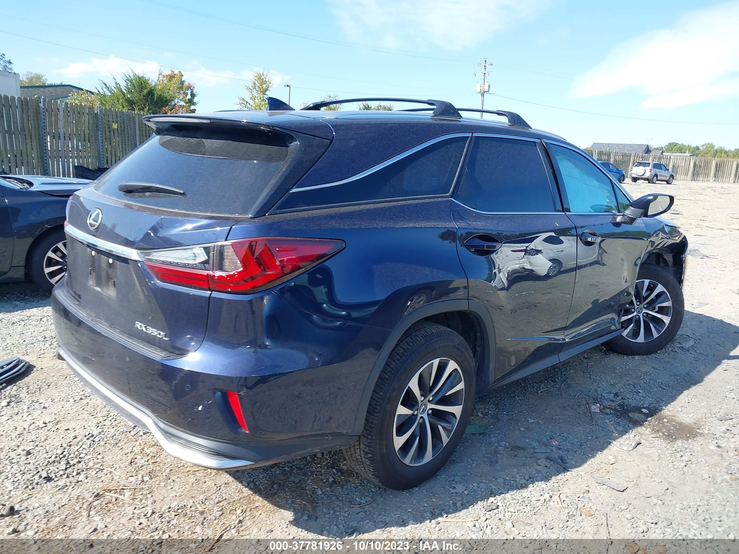 Photo 3 VIN: JTJHZKFA0N2039491 - LEXUS RX 