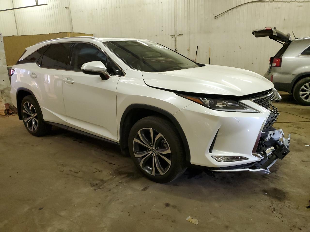 Photo 3 VIN: JTJHZKFA9N2043247 - LEXUS RX 