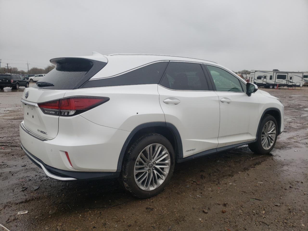 Photo 2 VIN: JTJJGKFA8M2019298 - LEXUS RX 