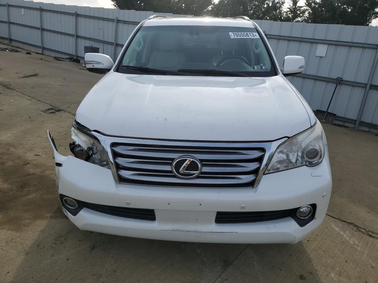 Photo 4 VIN: JTJJM7FX2C5048500 - LEXUS GX 