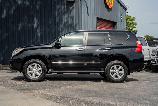 Photo 2 VIN: JTJJM7FX4B5022818 - LEXUS GX 460 