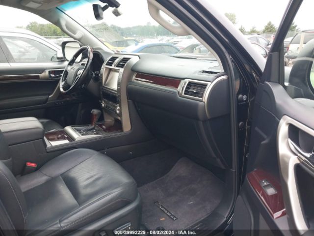 Photo 4 VIN: JTJJM7FX4J5186018 - LEXUS GX 