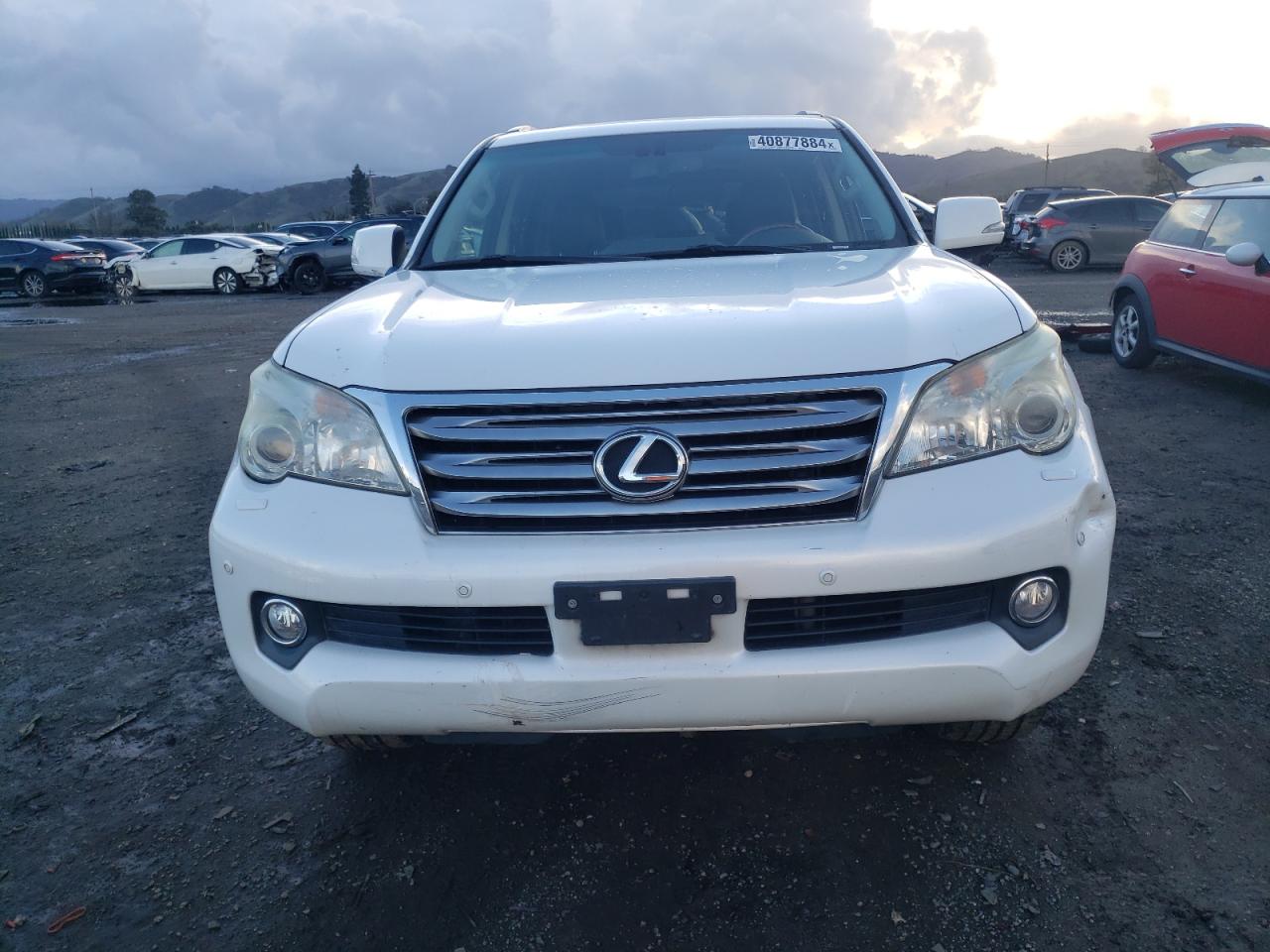 Photo 4 VIN: JTJJM7FX6B5018026 - LEXUS GX 