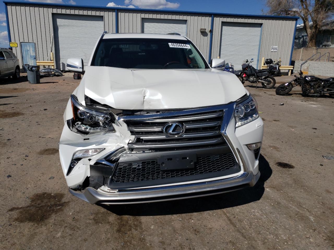 Photo 4 VIN: JTJJM7FXXJ5203114 - LEXUS GX 