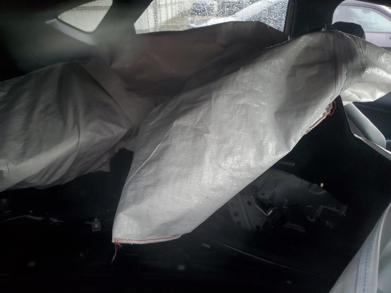 Photo 10 VIN: JTJKKCFZ7R2035238 - LEXUS NX-300H 