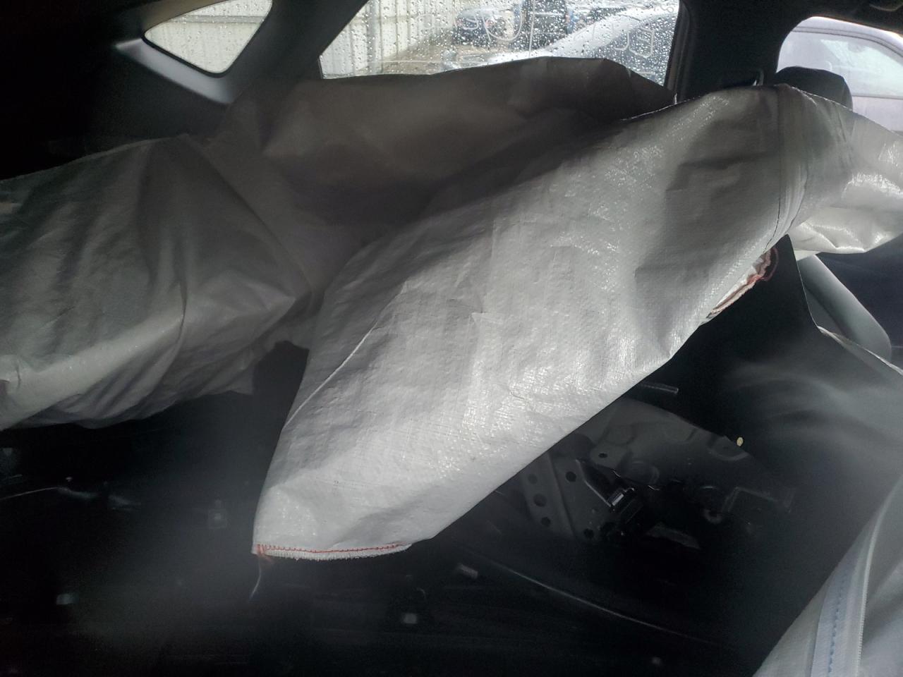 Photo 12 VIN: JTJKKCFZ7R2035238 - LEXUS NX-300H 