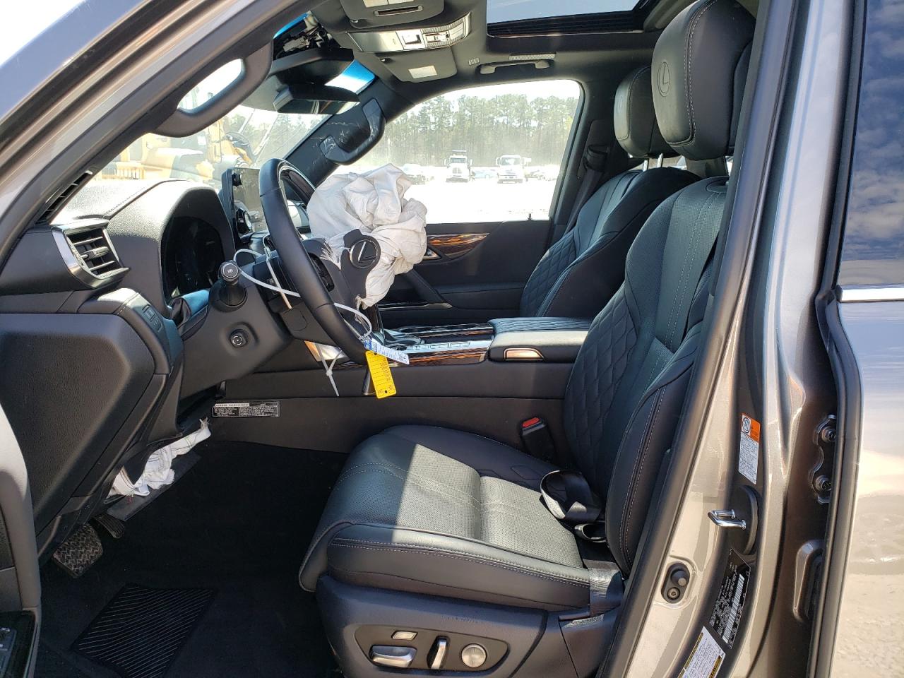 Photo 6 VIN: JTJLBACX3P4026887 - LEXUS NX-300H 