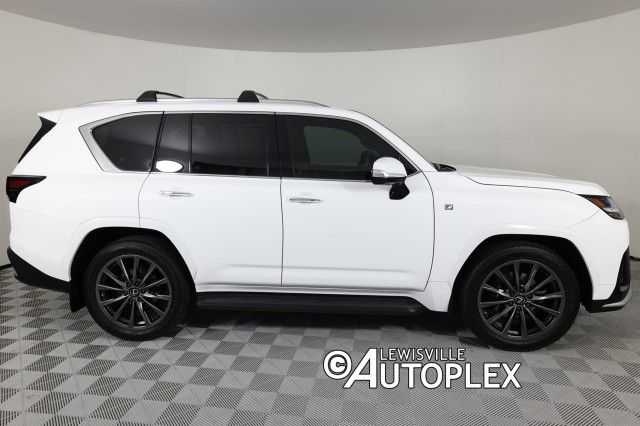 Photo 2 VIN: JTJMB7CX9N4001996 - LEXUS LX 570 