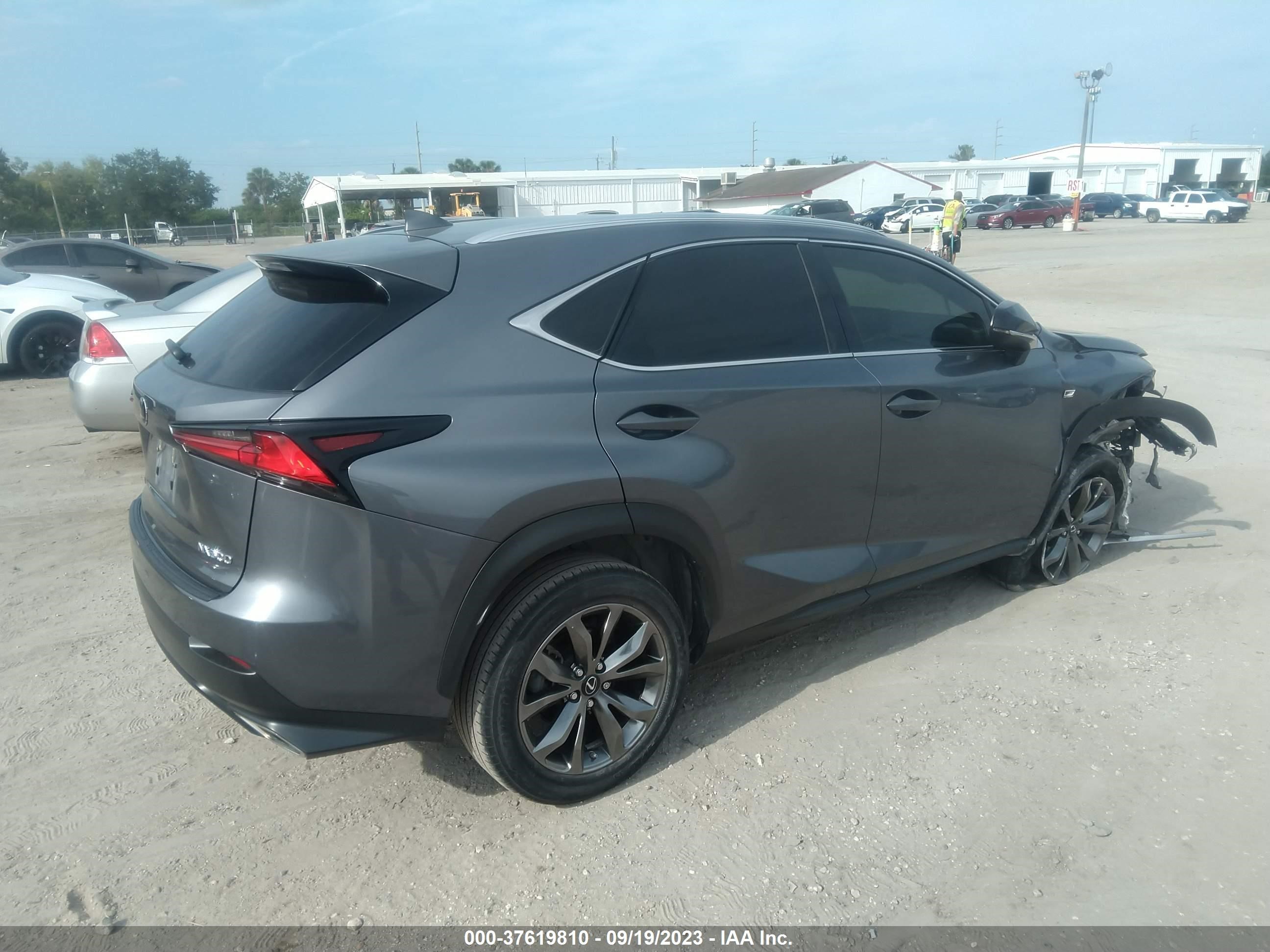 Photo 3 VIN: JTJSARBZ2M2200956 - LEXUS NX 