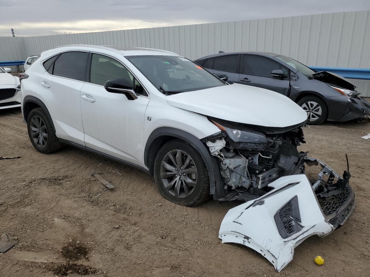 Photo 3 VIN: JTJSARBZ8L2172238 - LEXUS NX 