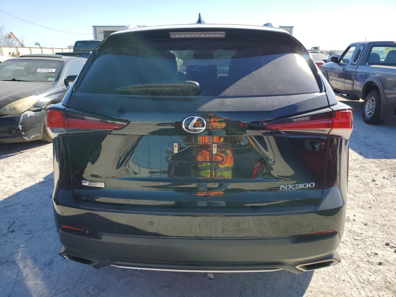 Photo 5 VIN: JTJSARBZ9L2169395 - LEXUS NX 300 F S 