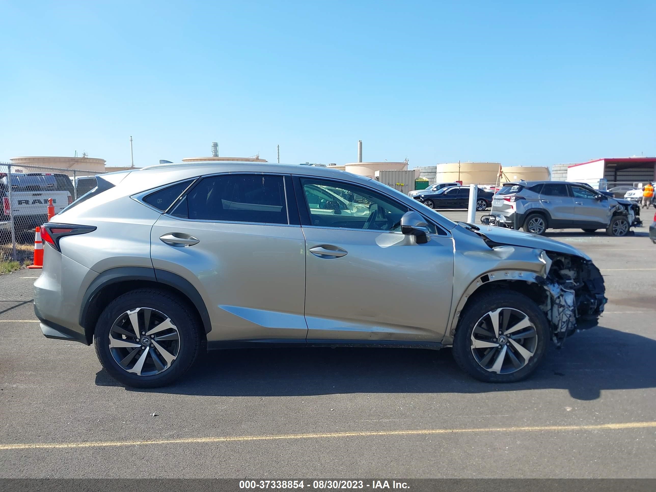 Photo 13 VIN: JTJYARBZ1K2152910 - LEXUS NX 300 