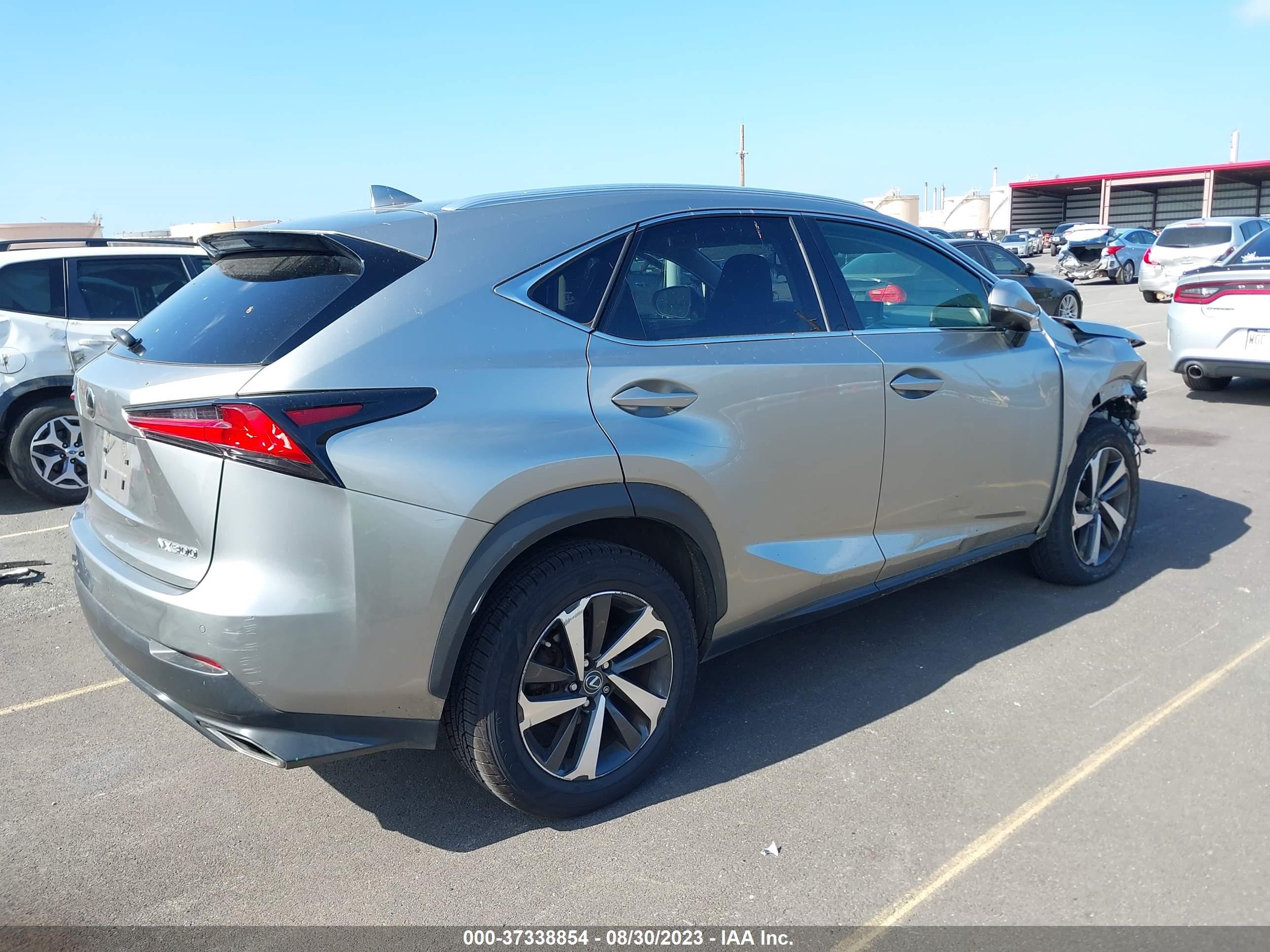 Photo 3 VIN: JTJYARBZ1K2152910 - LEXUS NX 300 