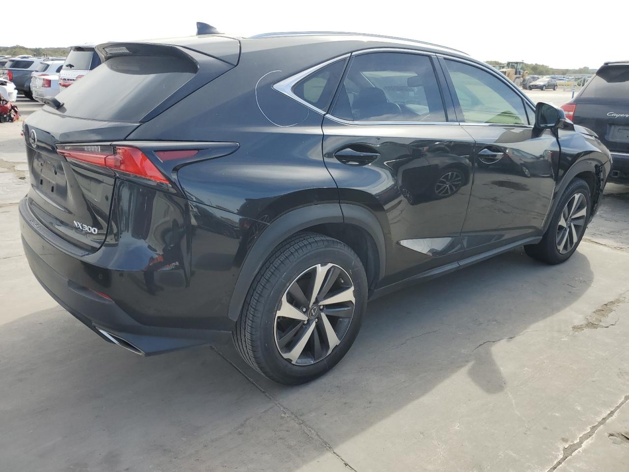 Photo 2 VIN: JTJYARBZ1K2156911 - LEXUS NX 300 