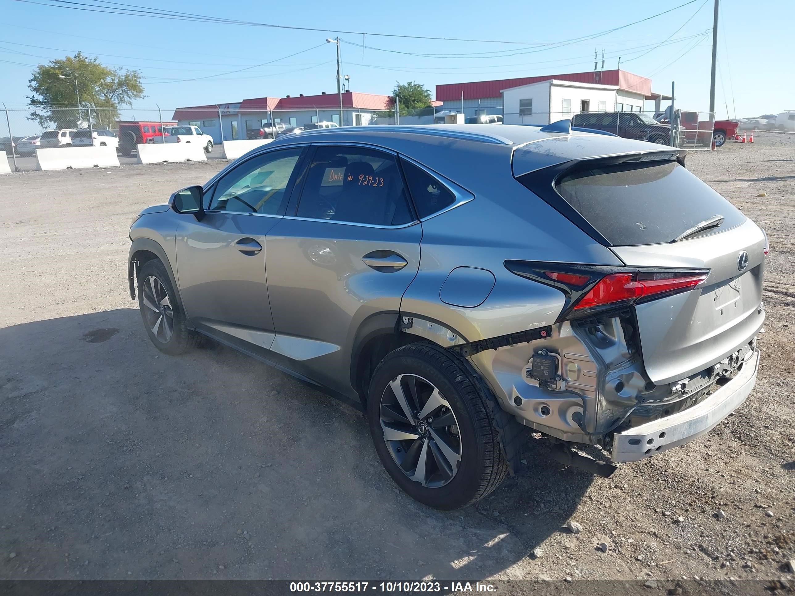 Photo 2 VIN: JTJYARBZ4J2113422 - LEXUS NX 