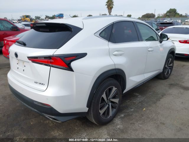 Photo 3 VIN: JTJYARBZ4K2128195 - LEXUS NX 