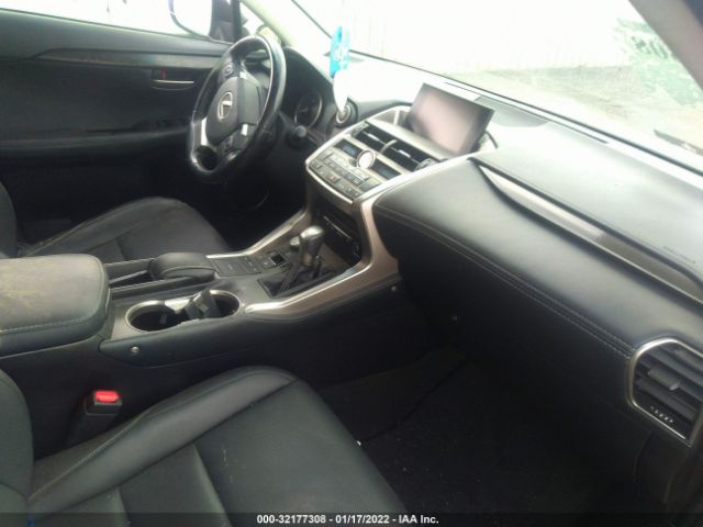 Photo 4 VIN: JTJYARBZ5H2069215 - LEXUS NX 