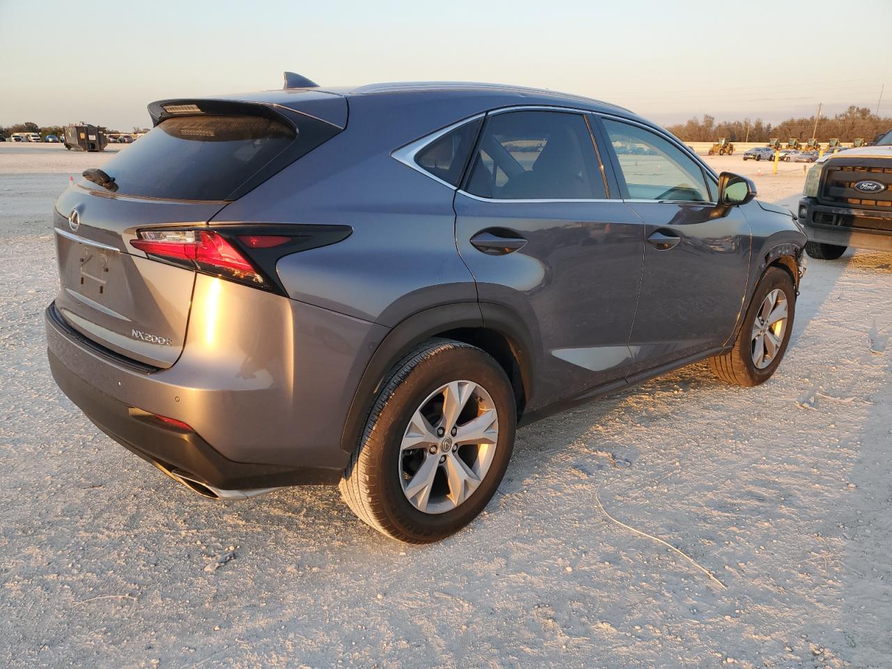 Photo 2 VIN: JTJYARBZ5H2075256 - LEXUS NX 