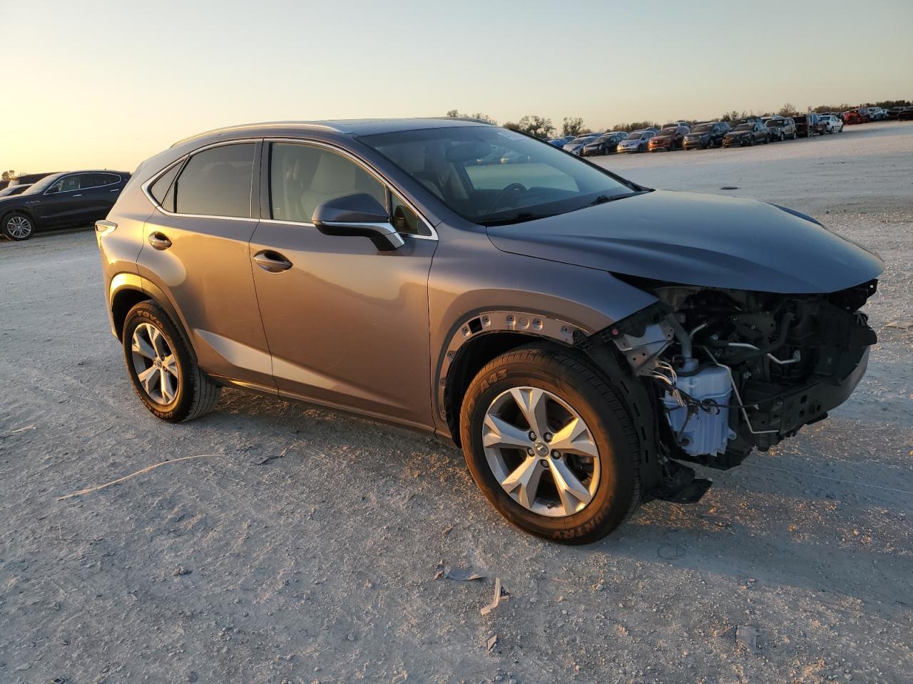 Photo 3 VIN: JTJYARBZ5H2075256 - LEXUS NX 