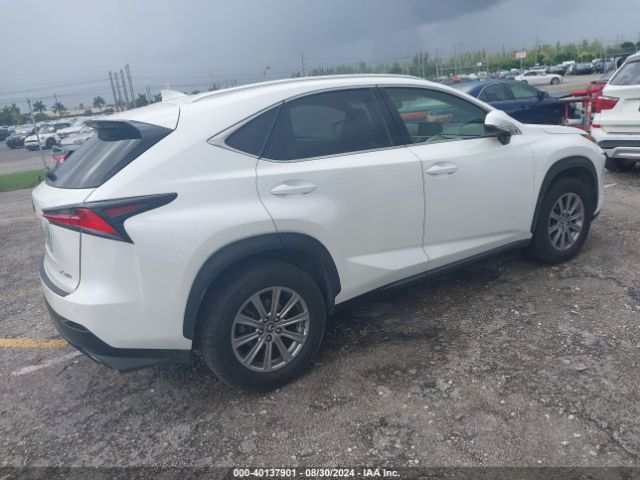 Photo 3 VIN: JTJYARBZ5J2114515 - LEXUS NX 