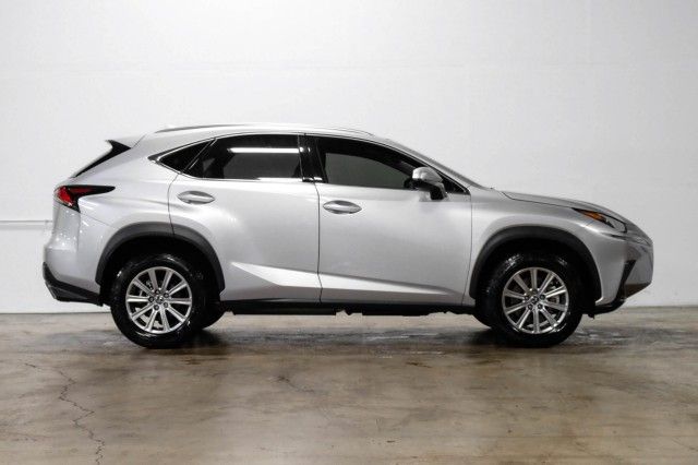 Photo 3 VIN: JTJYARBZ6J2106181 - LEXUS NX 