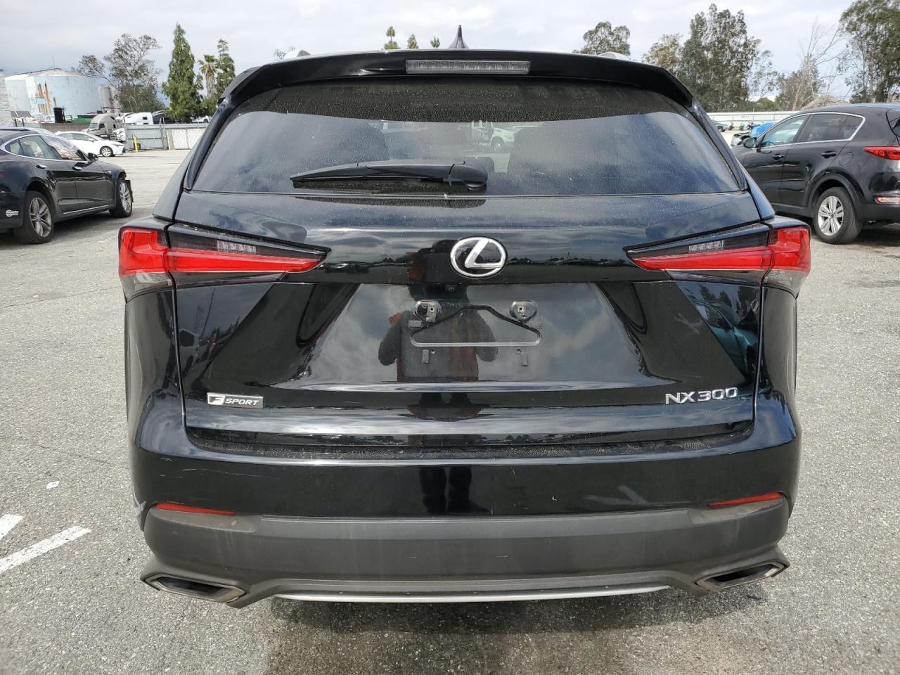 Photo 5 VIN: JTJYARBZ7J2093795 - LEXUS NX 