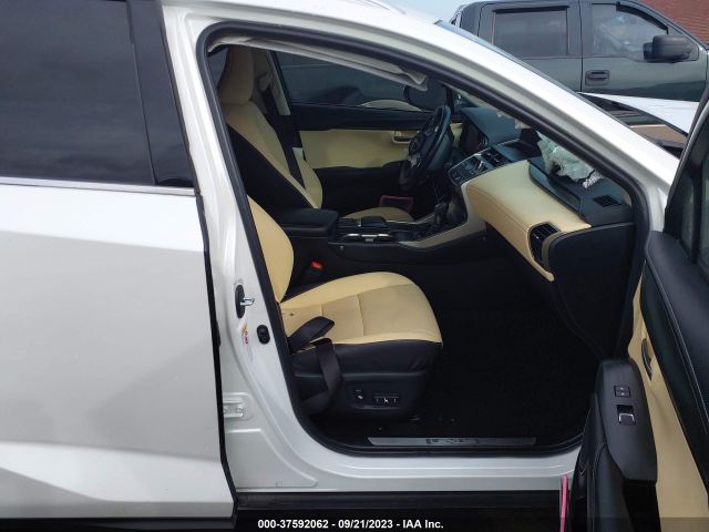 Photo 4 VIN: JTJYARBZ7J2093912 - LEXUS NX 300 