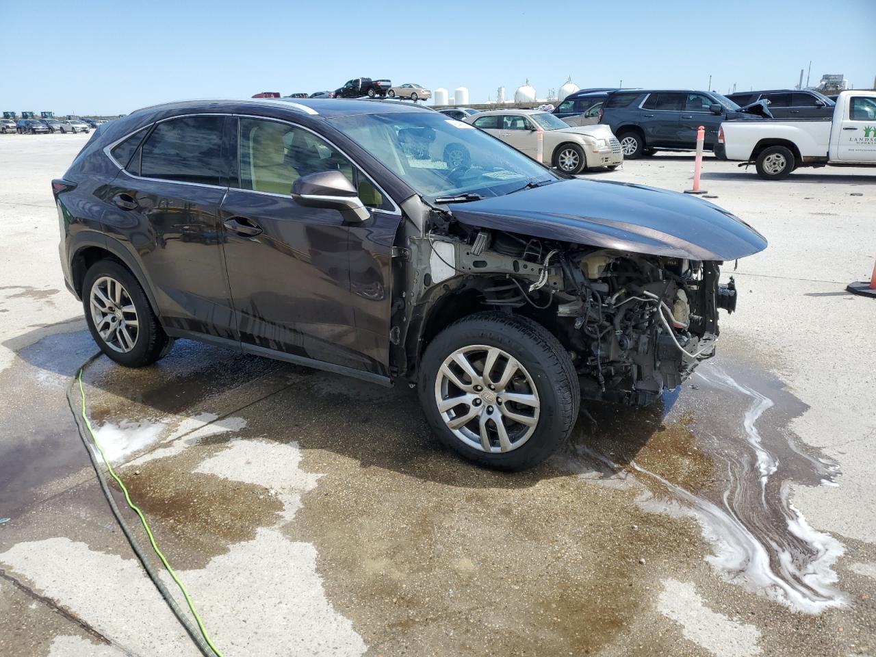 Photo 3 VIN: JTJYARBZ8F2018840 - LEXUS NX 