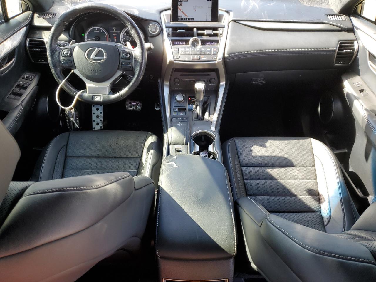 Photo 7 VIN: JTJYARBZ8H2064574 - LEXUS NX 