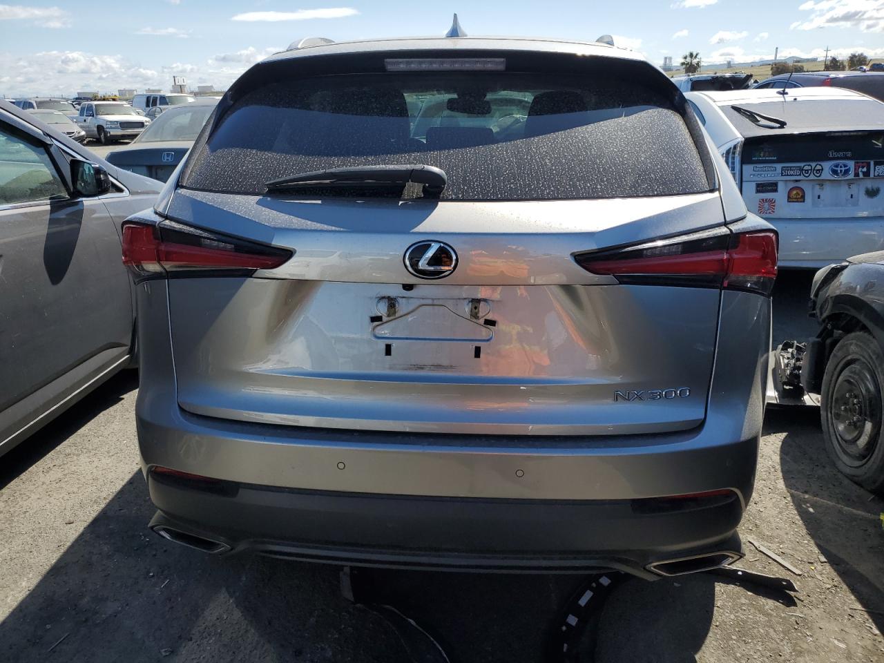 Photo 5 VIN: JTJYARBZ8J2097726 - LEXUS NX 