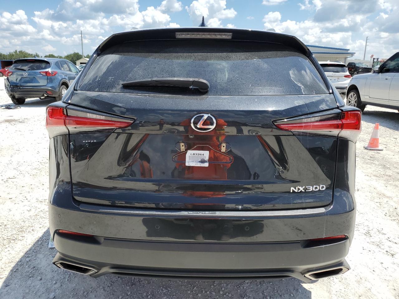 Photo 5 VIN: JTJYARBZ8J2107025 - LEXUS NX 