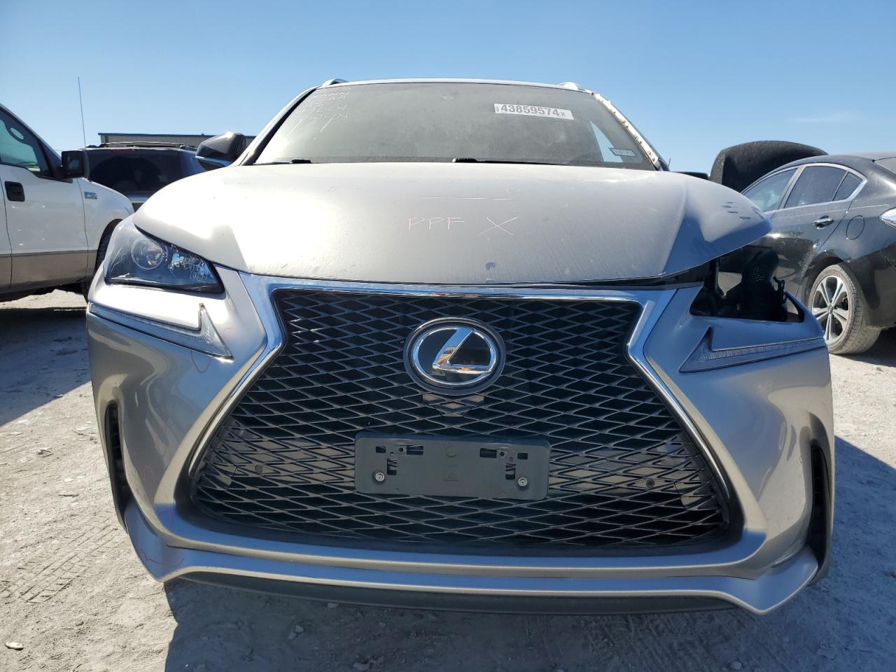 Photo 4 VIN: JTJYARBZ9H2051218 - LEXUS NX 