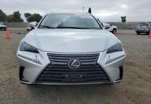 Photo 4 VIN: JTJYARBZ9J2098626 - LEXUS NX 