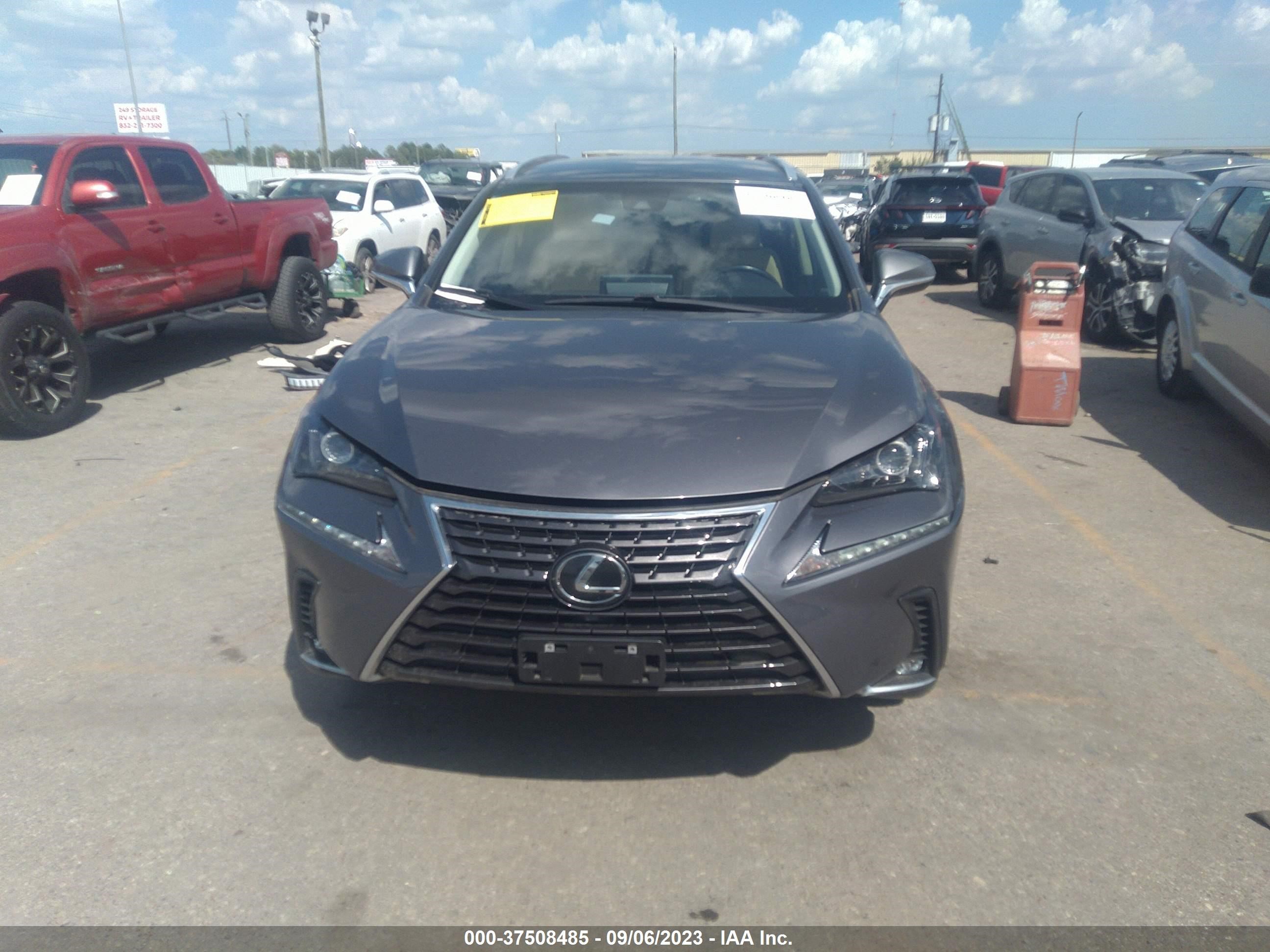 Photo 12 VIN: JTJYARBZ9J2102108 - LEXUS NX 