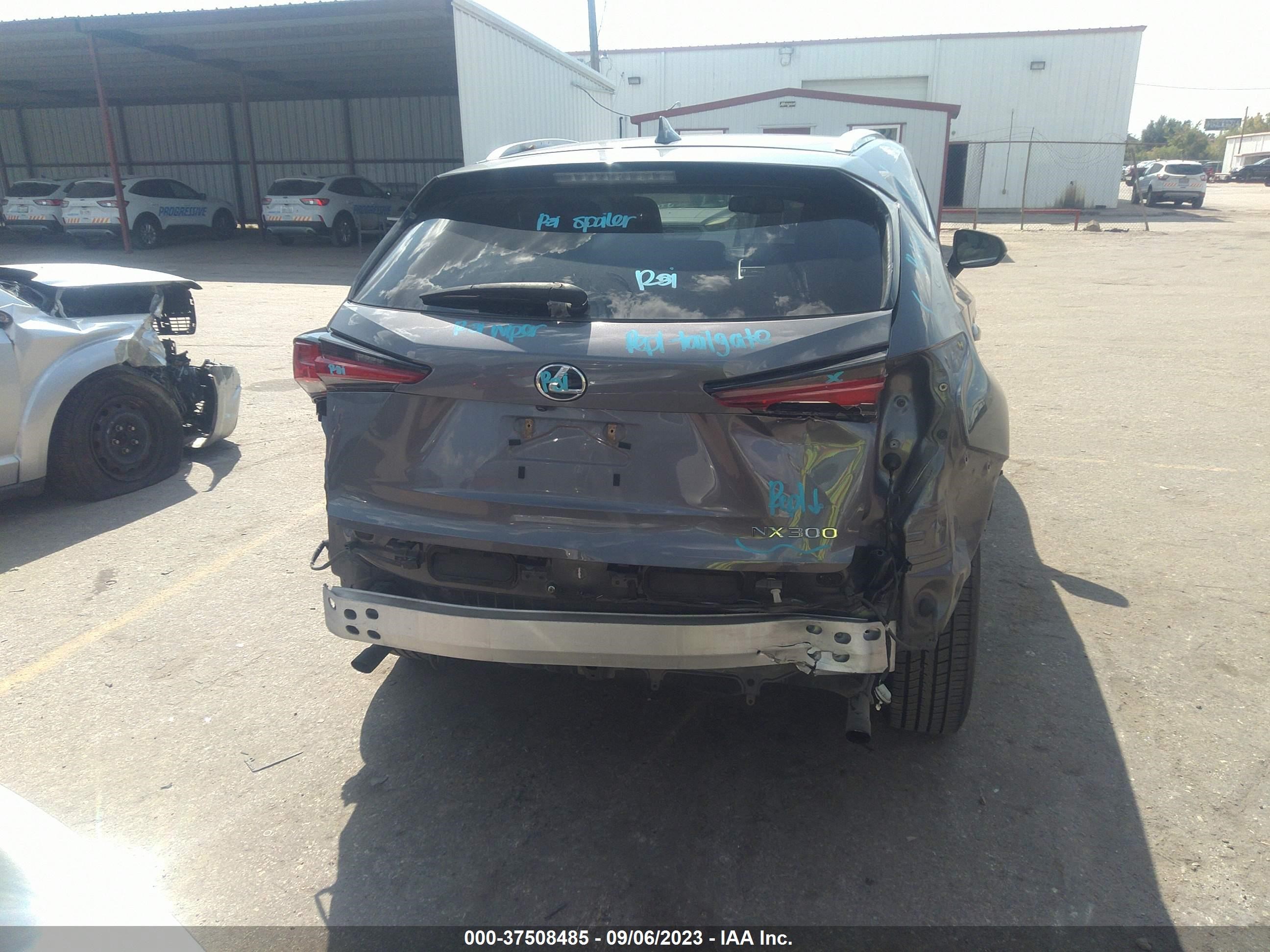 Photo 16 VIN: JTJYARBZ9J2102108 - LEXUS NX 