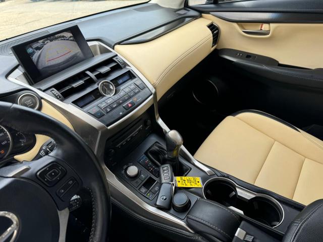 Photo 8 VIN: JTJYARBZXH2061417 - LEXUS NX 