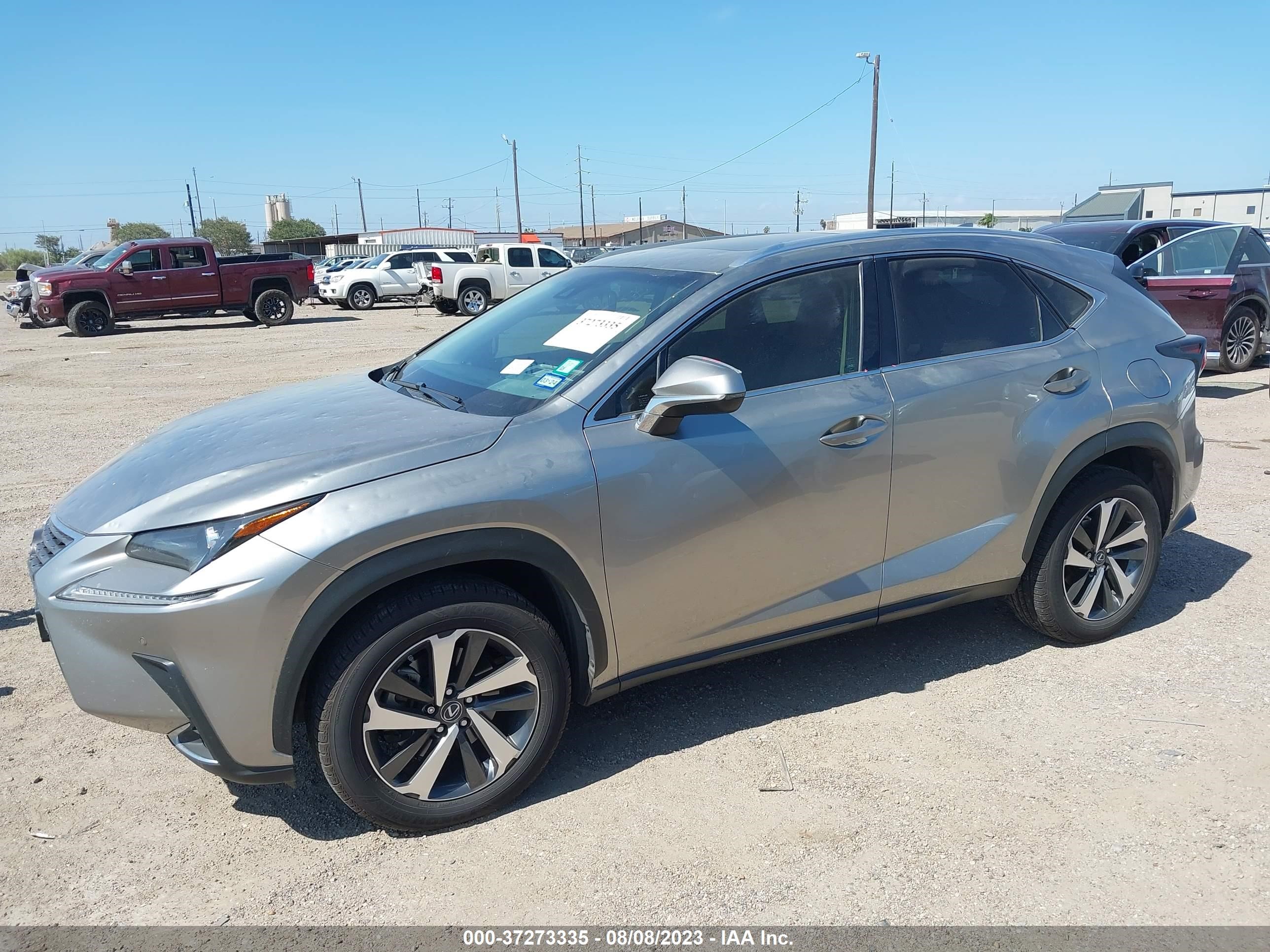 Photo 13 VIN: JTJYARBZXJ2097310 - LEXUS NX 