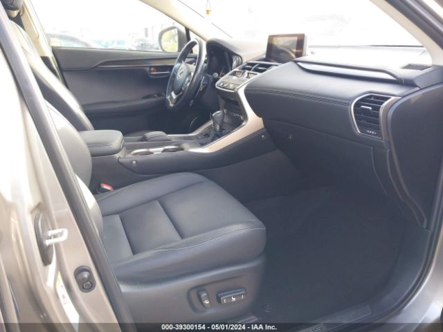 Photo 4 VIN: JTJYARBZXK2154770 - LEXUS NX 300 