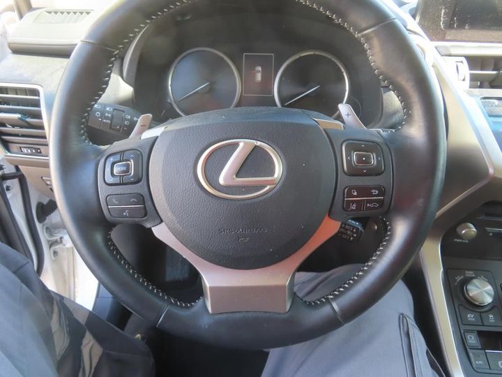 Photo 11 VIN: JTJYWRBZX02033557 - LEXUS NX 