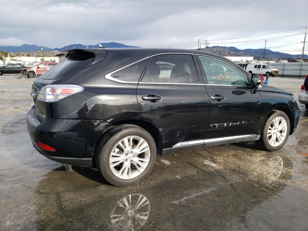 Photo 2 VIN: JTJZB1BA1B2404927 - LEXUS RX450 