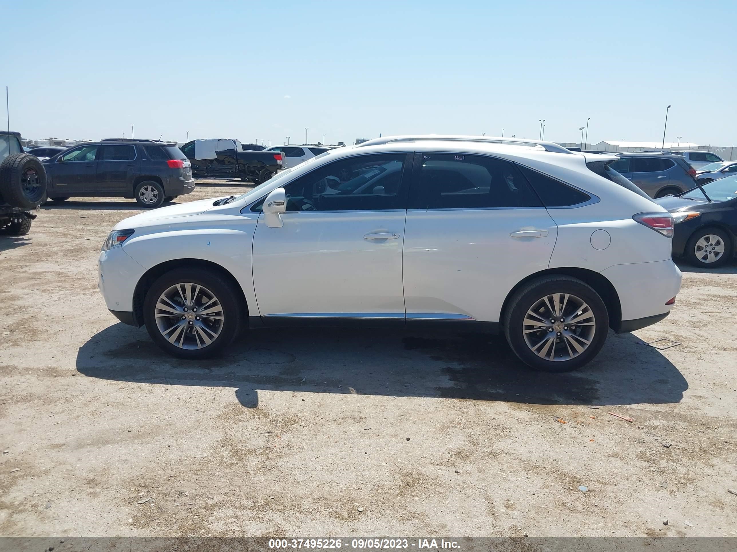 Photo 13 VIN: JTJZK1BA1E2012440 - LEXUS RX 