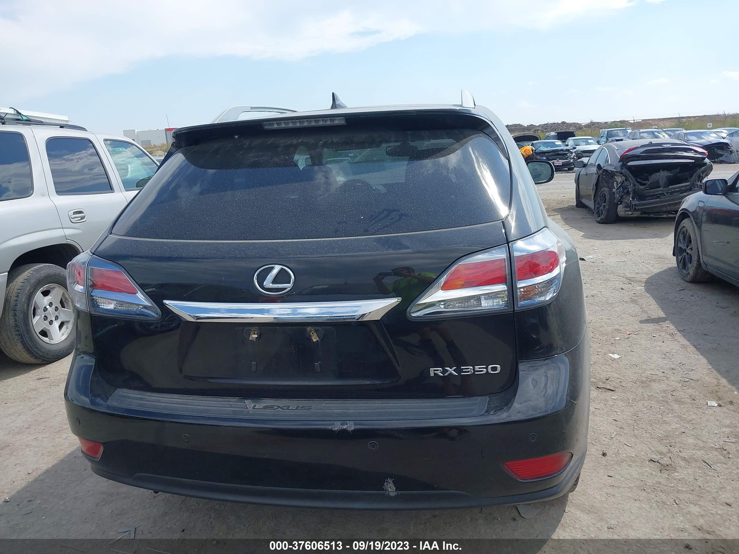 Photo 15 VIN: JTJZK1BA4E2419751 - LEXUS RX 