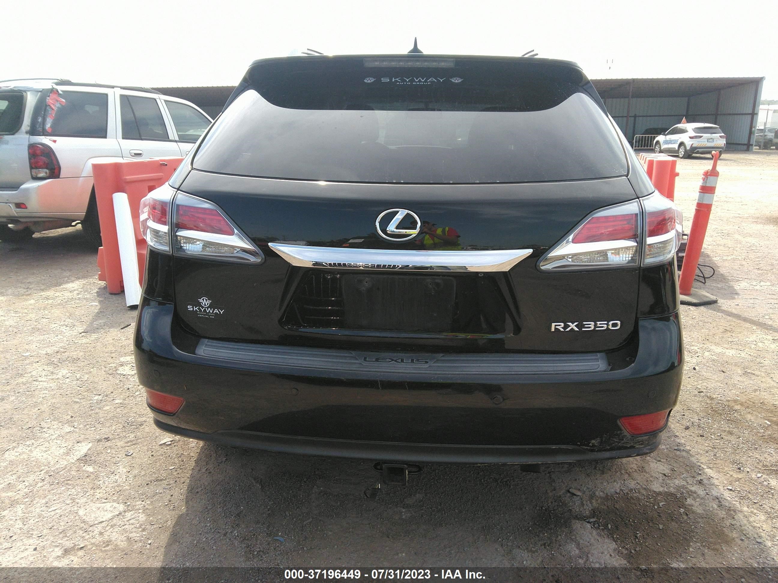 Photo 16 VIN: JTJZK1BA6D2415778 - LEXUS RX 